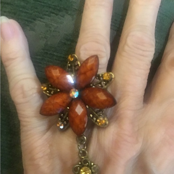 Butterfly Slave Bracelet with Ring - Picture 2 of 12